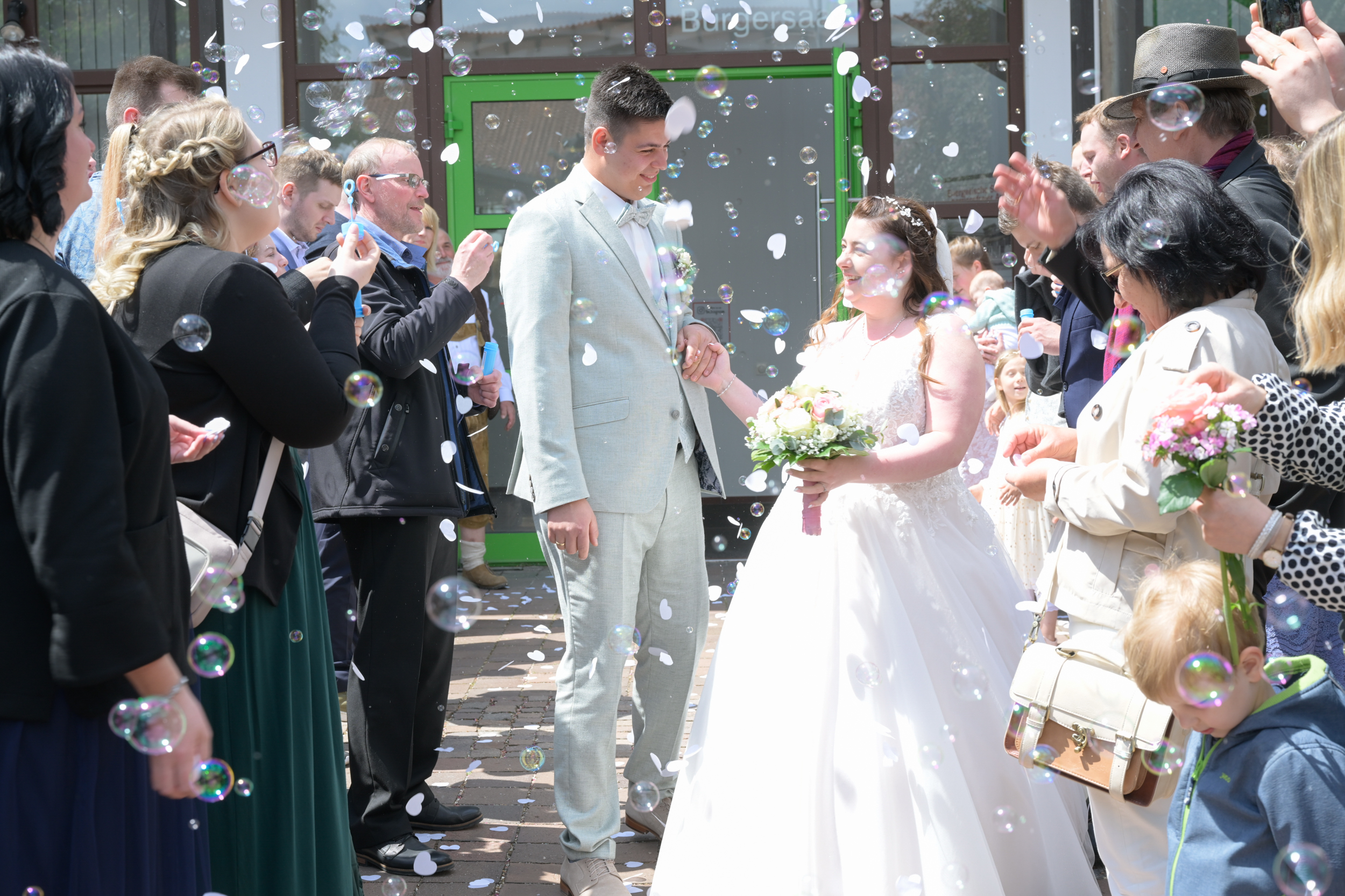 Romantische Hochzeit in Meitingen - Standesamt Meitingen - Spalier